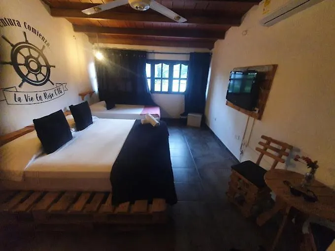 Casa Hostal La Vie En Rose Cartagena